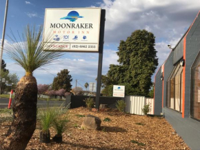  Moonraker Motor Inn  Паркс